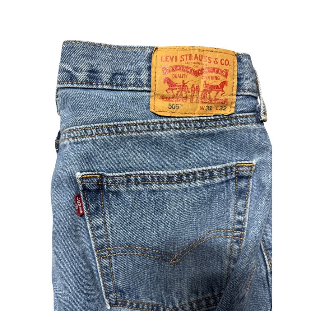 Levi's 505 Straight Jeans Men's 31x32 Blue 5 Pocket Denim Medium Wash Button - Picture 7 of 13